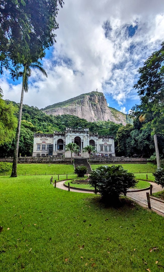 Rio de Janeiro City Guide: Navigating the Marvelous City Safely